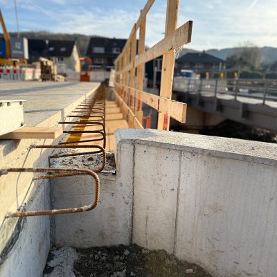 stahlbetonbauer-maurer-beton