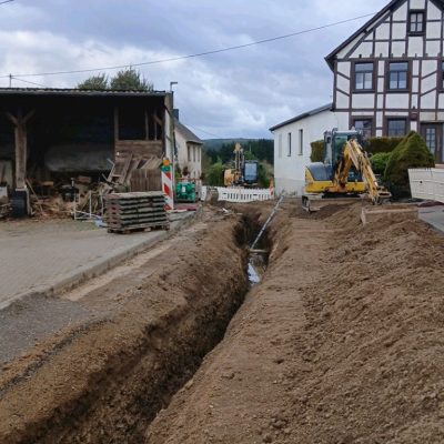tiefbau-strassenbau-graben-3